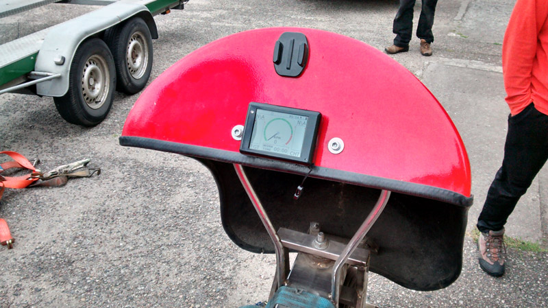 Wózek wraz z urządzeniem MotoMonitor Firmy FlyElectronics